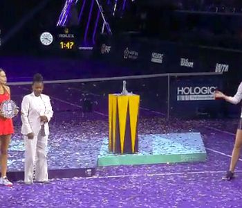 Scandal imens la finalul Turneului Campioanelor. Marea câştigătoare a refuzat să se fotografieze în timpul ceremoniei alături de noua şefă WTA