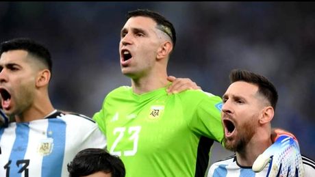 Transfer spectaculos în Italia! Portarul care a cucerit lumea în 2022, dorit de un gigant
