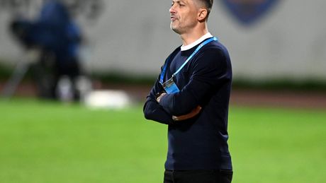 Reacții după plecarea lui Mirel Rădoi de la Universitatea Craiova: ”Se aprinde foarte repede” / ”Pe mine chiar mă surprinde decizia”