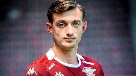OFICIAL | Micovschi nu va mai juca la Rapid. Fotbalistul a semnat cu FC Argeș
