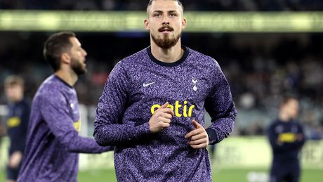 Radu Drăgușin, dorit înapoi în Serie A! Tottenham, contactată pentru negocieri