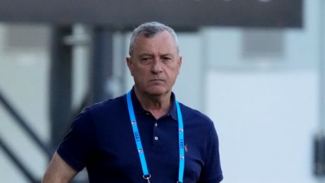 Mircea Rednic și-a anunțat plecarea de la UTA! Ce le-a transmis jucătorilor: „Nu voi mai continua aici”