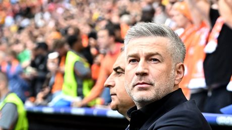 Edi Iordănescu, pregătit să revină pe bancă după despărțirea de Legia Varșovia. Tehnicianul a fost ofertat din Golf