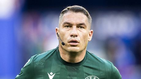 11 arbitri de centru români pe lista validată de FIFA pentru competiţiile internaţionale din 2026