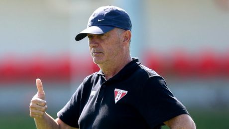 Revenire neașteptată: Mircea Rednic, pregătit să-și facă apariția din nou în Superligă. Semnătura, așteptată azi