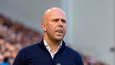 Liverpool leagă victoriile în Premier League, însă Arne Slot a primit o veste foarte proasă: starul de 145 de milioane de euro s-a accidentat