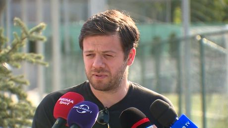 Victor Angelescu a anunțat decizia luată de Rapid! Ce se întâmplă cu Marius Șumudică: “Am avut astăzi o şedinţă”