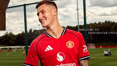 A semnat! Sesko, noul jucător al lui Manchester United. Sumă uriașă plătită pentru atacant
