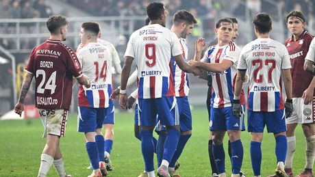 Meci uluitor în Giulești. Oțelul, victorie convingătoare cu Rapid. Paul Iacob, golul sezonului