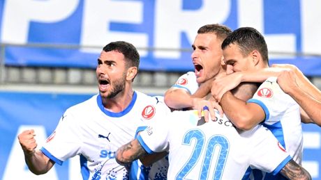 Universitatea Craiova, victorie uriașă în derby-ul cu FCSB. Șansele campioanei la play-off au scăzut considerabil: „Te ciupesc şi arbitrii”