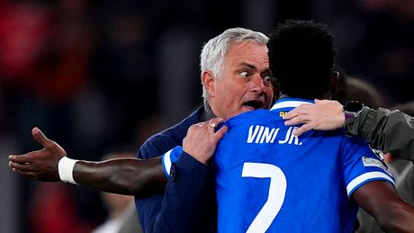 Mourinho l-a pus la punct pe Vinicius: „Benfica îl are pe Eusebio ca legendă, un jucător de culoare. Ultimul lucru care poate fi zis despre acest club este că ar fi rasist”