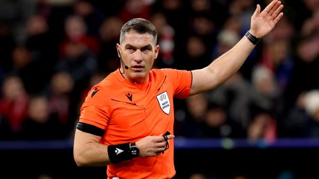 Criticat după Rapid – Dinamo, Istvan Kovacs arbitrează din nou în Europa. Ce partidă a primit centralul în această săptămână