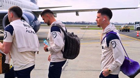 A început oficial drumul către Mondial. Tricolorii lui Mircea Lucescu au ajuns în Turcia