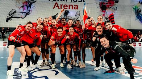 Performanță în handbalul feminin. Gloria Bistriţa, calificare în sferturile Ligii Campionilor. Cine îi va fi adversară