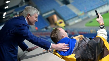 Rinat Ahmetov a plecat direct de la Bucureşti la Cracovia. Patronul lui Şahtior a asistat pentru prima dată după 12 ani la un meci al echipei sale