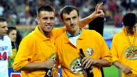 Becali a sunat în miez de noapte pentru a intra în direct: „Pintilii, nu recunoşti, ţi-e ruşine şi ţie”. Chiricheş, subiectul principal: „Eu nu vreau să tac”