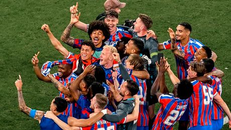 Crystal Palace a câştigat cu Rayo Vallecano și a luat Conference League. Andrei Raţiu, integralist la învinşi