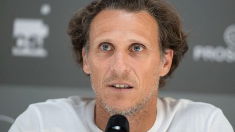 Uruguay are un nou selecţioner după ruşinea de la Mondial. Legendarul Forlan a preluat banca tehnică a naţionalei