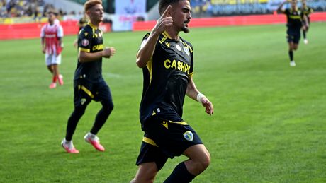 Dinamo, învinsă de Petrolul. Prima surpriză în Superliga României
