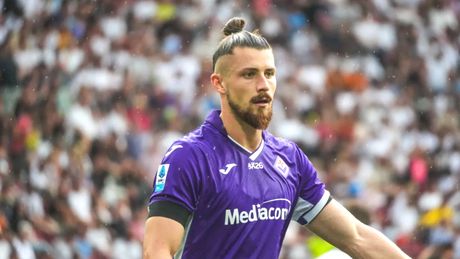 Remiză pentru Fiorentina în Serie A. Drăguşin, integralist într-un meci în care echipa toscană a primit două goluri