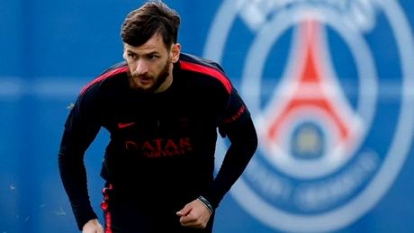 Lovitură grea pentru PSG! Unul dintre starurile echipei a ajuns pe masa de operație și riscă să rateze tot sezonul