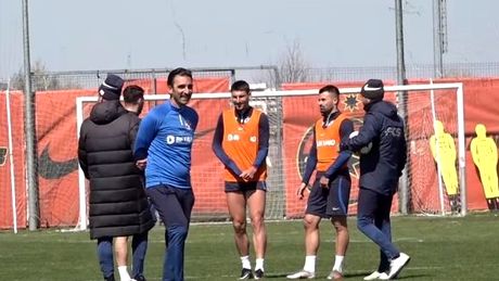 “Nu a venit aici să fie secund!” Probleme pe banca FCSB după numirea lui Charalambous? Ce spune unul dintre apropiații săi