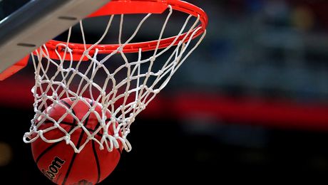 EXCLUSIV. Bătaie de joc în baschetul românesc! A sărit să bată o sportivă și a fost suspendat șase luni. Cinci sunt de vacanță competițională!