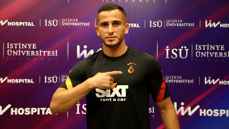 Incident teribil în Turcia! Starul Galatei este în stare gravă, după ce o petardă i-a explodat în mână!