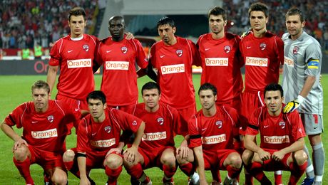 Scene ireale cu un fotbalist român celebru: l-au arestat pentru că avea desenate coarne pe poza din pașaport! „You are very stupid!”