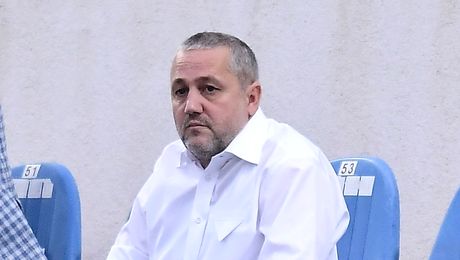 Mihai Rotaru îl ridică în slăvi pe Hagi. „Trebuie să-i facem statuie. Ne-a bătut pe toți. Este un exemplu de urmat”