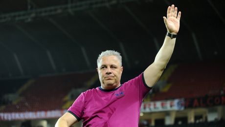 „Din punctul ăsta de vedere, Șumudică s-a sinucis!”. Turcii îl zdrobesc pe omul care a dus Gaziantep pe primul loc în SuperLig