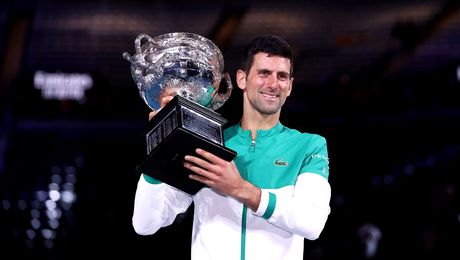 Nole a luat A.O cu ruptură musculară! Sârbul este însă acuzat că ar fi mimat accidentarea