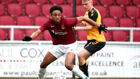 Cine este Carney Chukwuemeka, puștiul de 17 ani, pe care se bat Liverpool și United