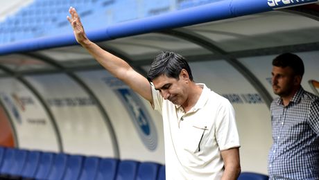 Cine este omul din cauza căruia Victor Pițurcă a plecat de la Universitatea Craiova. Acum nu mai e niciun secret