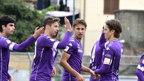 VIDEO. Louis Munteanu o duce pe Fiorentina în finala Cupei Italiei Primavera. Un nou gol superb marcat de român