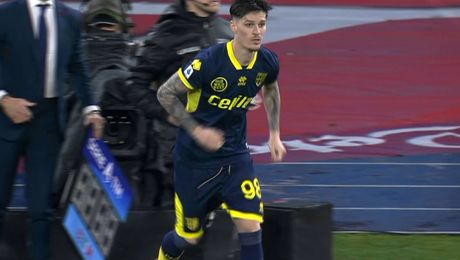 Vedeta Dennis Man l-a impresionat pe antrenorul Parmei. Discurs laudativ la adresa românului