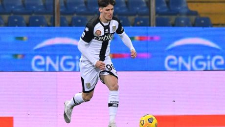 Dennis Man, l-a ”urecheat” pe Ibrahimovic, dar până la urmă a fost bătut de suedez! Nota primită spune tot