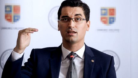 FIFA îl umple de bani pe Răzvan Burleanu! Salariu uriaș timp de patru ani
