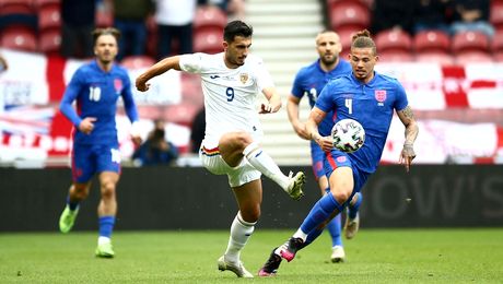 CRONICĂ. Penalty chix. Pierdem la scor civilizat amicalul cu Anglia. Adversarii au înscris de la punctul cu var și au mai ratat o lovitură de pedeapsă