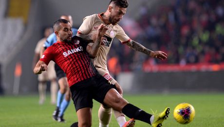 Transfer de marcă pentru Rapid! Aduce un fotbalist de origine braziliană, fost campion în Liga 1