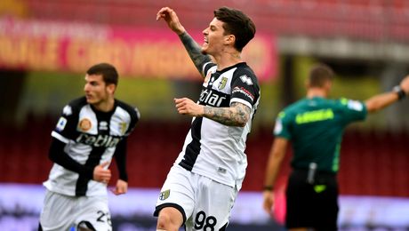 Îi vine ajutorul lui Dennis Man la Parma. Vești excelente de la conducerea clubului italian