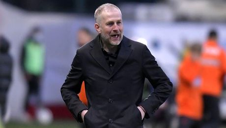 FOTO: Edi Iordănescu este deja la antrenamentul FCSB!! A semnat dis-de-dimineață! Toate amănuntele contractului cu Gigi Becali 