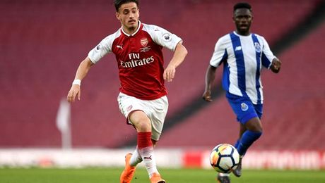 Fostul copil teribil al lui Arsenal Londra, la un pas de CSU Craiova. Cu cine negociază Mihai Rotaru în aceste zile