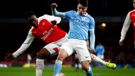 Lecție de ținut minte. Un fotbalist își riscă toată cariera pentru un mesaj postat când avea 14 ani