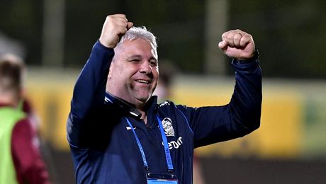 Ce a putut să facă Marius Șumudică după ce și-a încasat banii de la CFR Cluj. Antrenorul, alături de șeful galeriei rapidiste