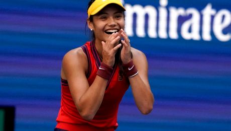 Apariție năucitoare a Emmei Răducanu în revista Vogue. Campioana de la US Open e vedeta lunii septembrie