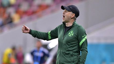 Edi Iordănescu a dat de pământ cu jucătorii FCSB. „Vor plăti! Sunt probleme interne”