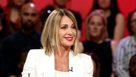 Nu se mai ascunde Nadia Comăneci în spatele măștii. Marea noastră campioană a recunoscut că a renunțat să mai poarte mască în aer liber