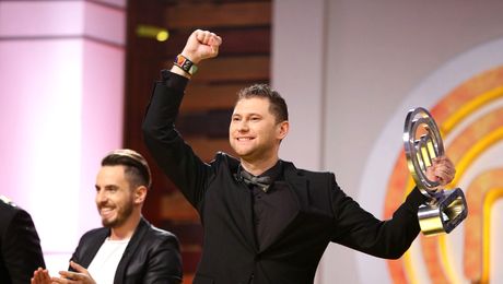 Transfer de ultimă oră la națională. L-au luat de la PRO TV și are grijă de jucători