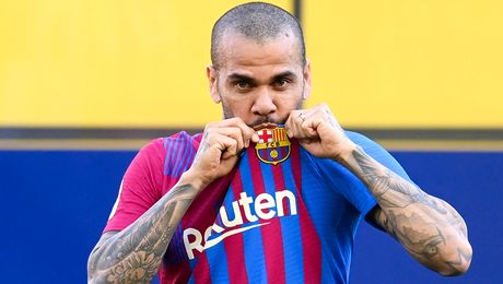 Dani Alves, clauză neașteptată în noul contract cu FC Barcelona. La ce capitol îl depășește chiar și pe Erling Haaland